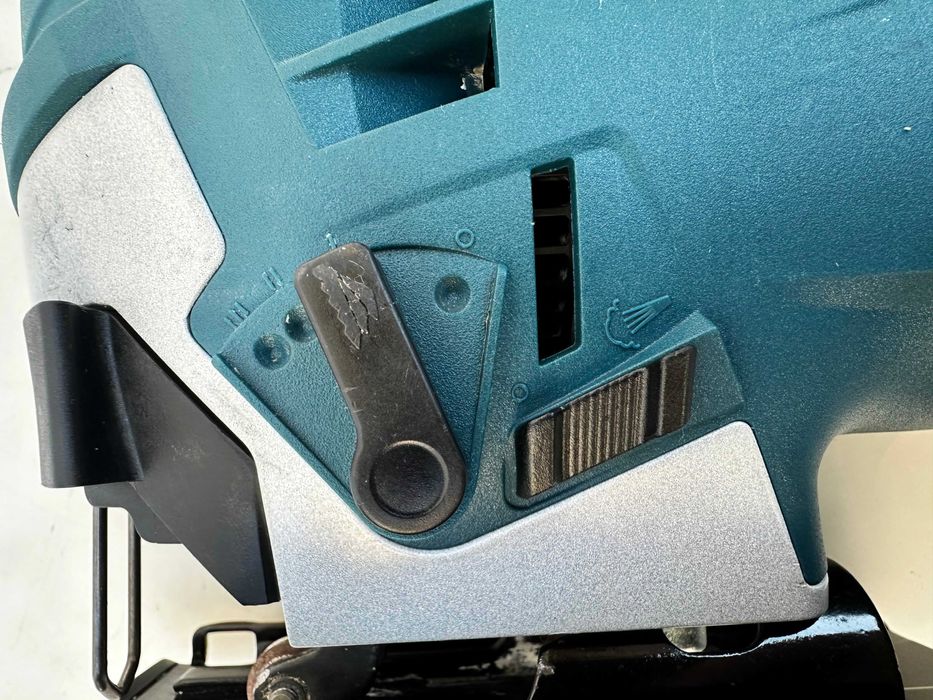 BOSCH GST 90 BE - Прободен трион като нов!