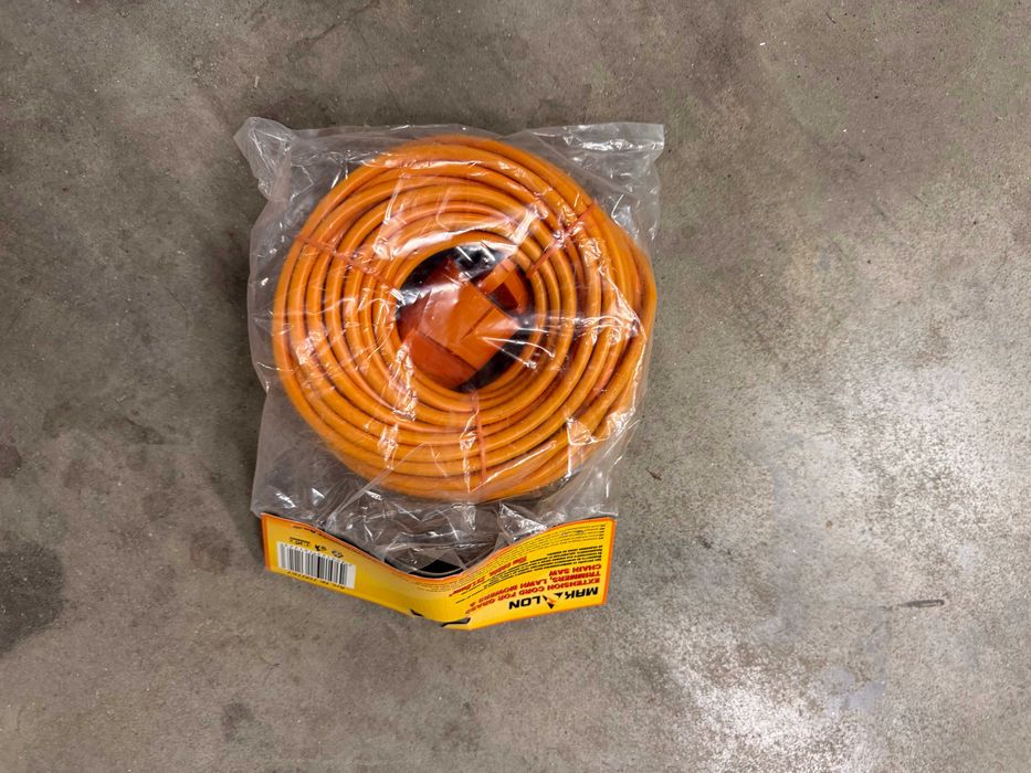 Удължител 5m/Чук/Клещи/Ключ тръбен/Ролетка 5m/Поялник/Диск за метал