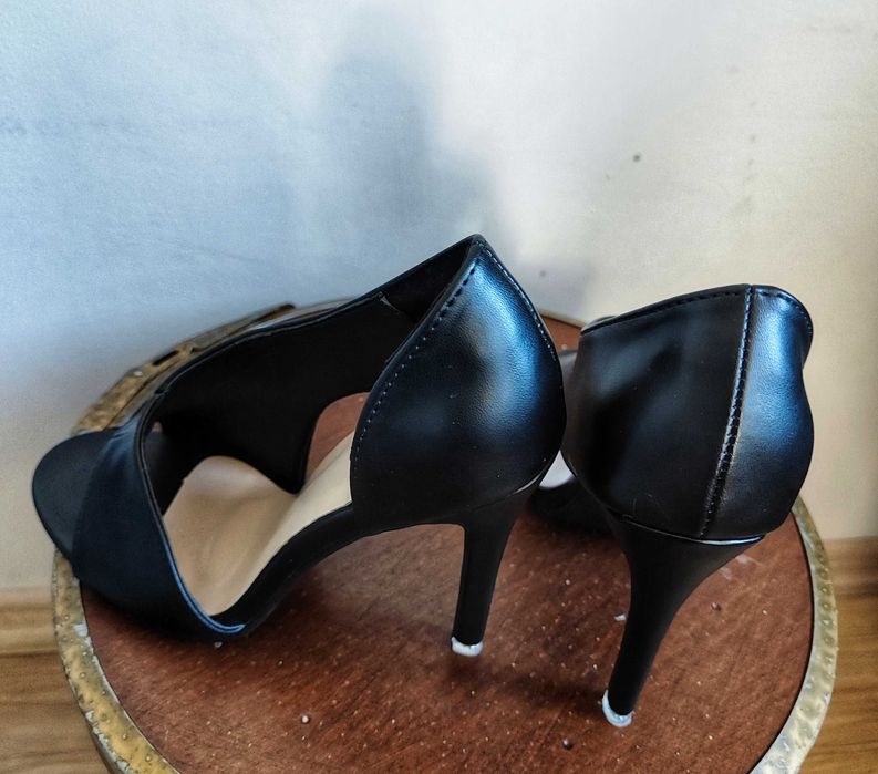 Официални обувки