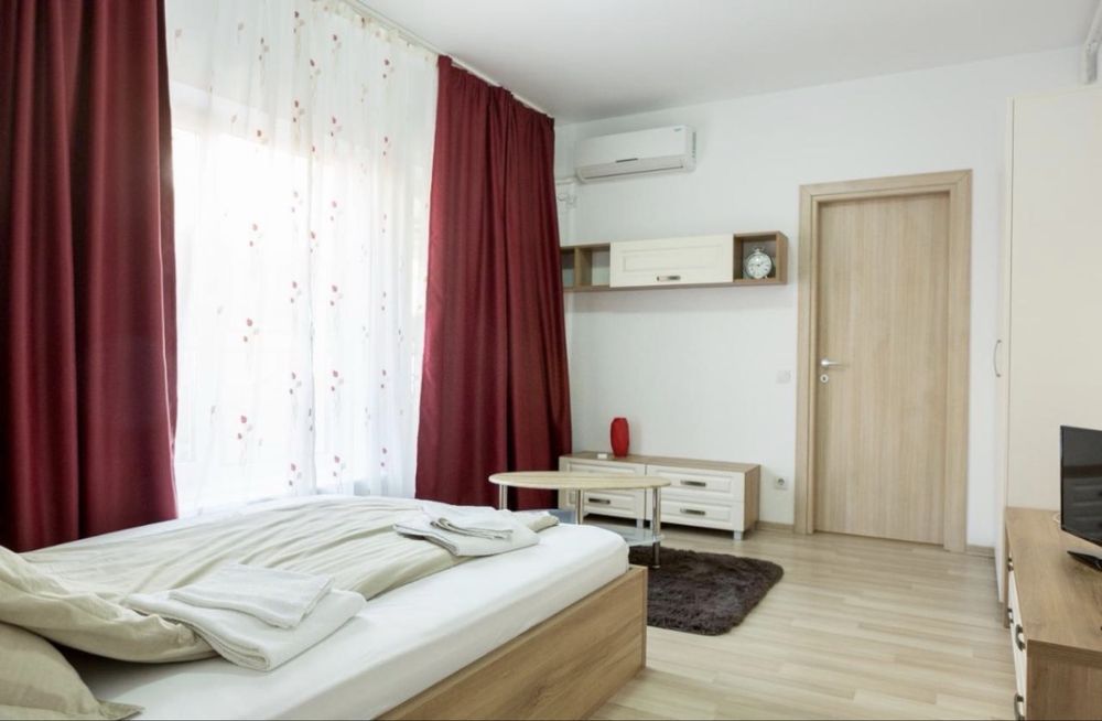 Camere de inchiriat la Vila, fara grija facturilor, Lenin Sud. 1200 RON totul inclus. Loc de joaca, Curte si parcare inclusa in pret.