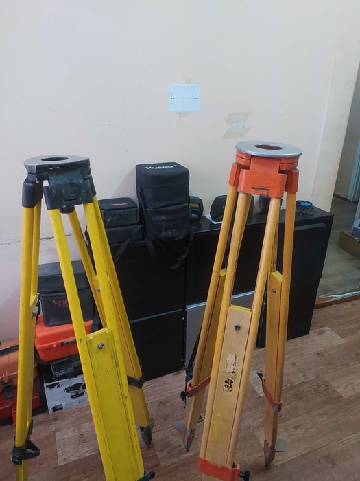 Штативы для тахеометра