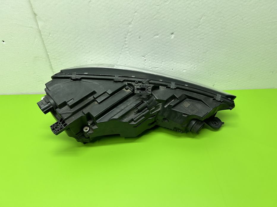 Far faruri Audi A4 B9 facelift full led matrix 8w0941035 E