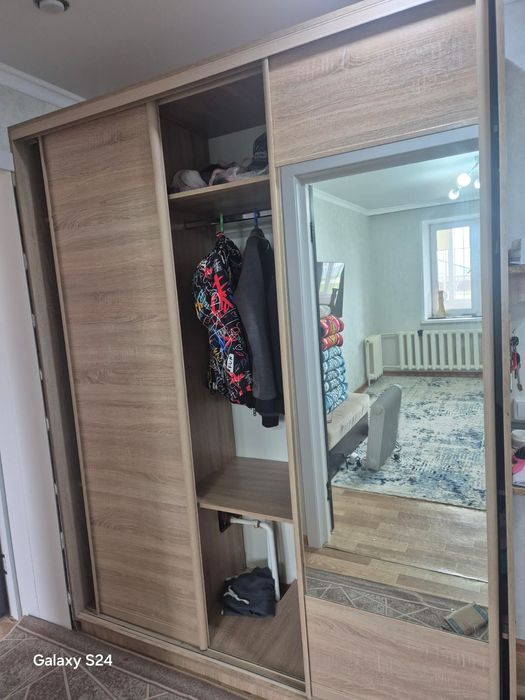 Продам шкаф купе