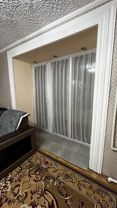 Сдам  в центре 10000