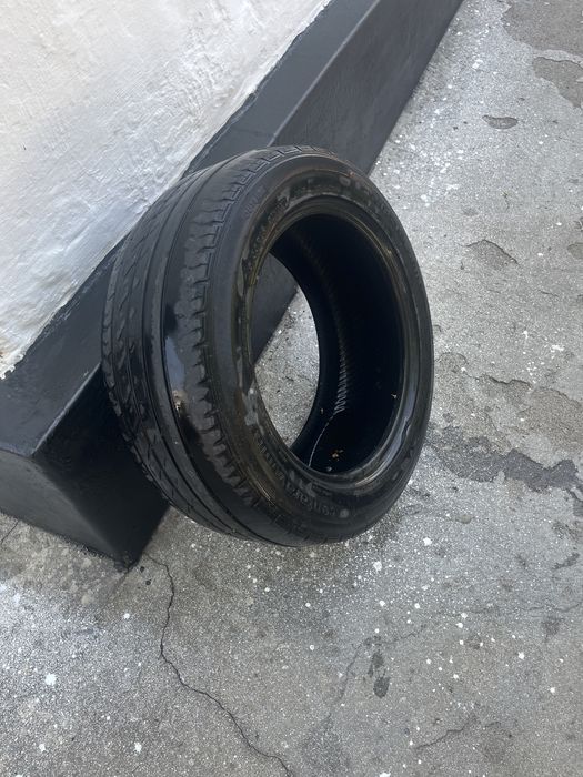 Продам комплект резины.
