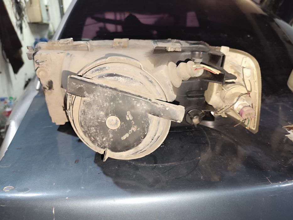 Фары передние ауди 80 б3