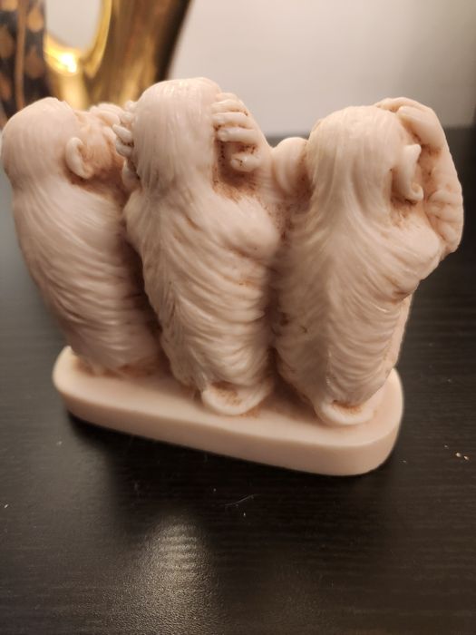 Figurină decorativă „Cele trei maimuțe înțelepte” – sculptură fină, as