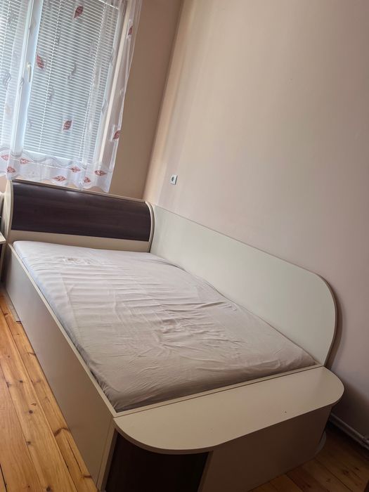 Легло+Матрак+Гардероб