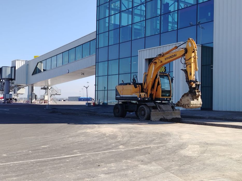 Услуги экскаватора с опытным водителем