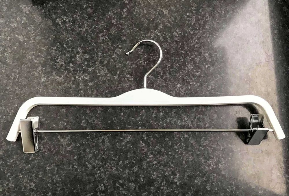 Закачалки за поли и панталони