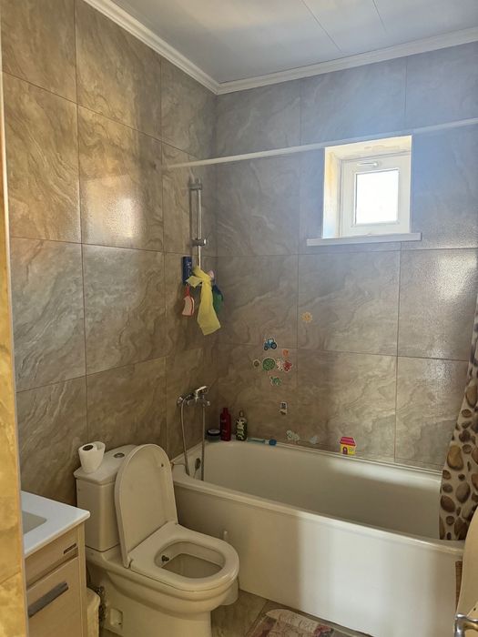 Дом в мкр Оркен-2.вдоль трассы