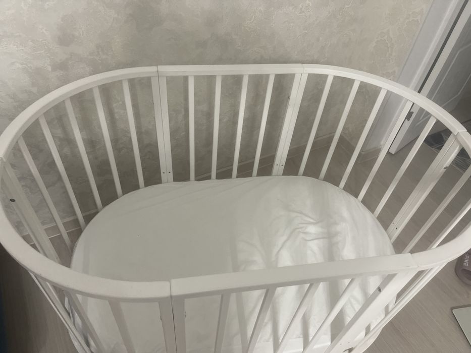 Манеж-кровать TOMIX с двумя матрасами