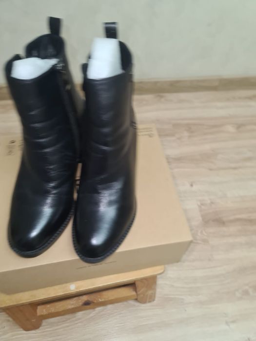Продам сапоги женские