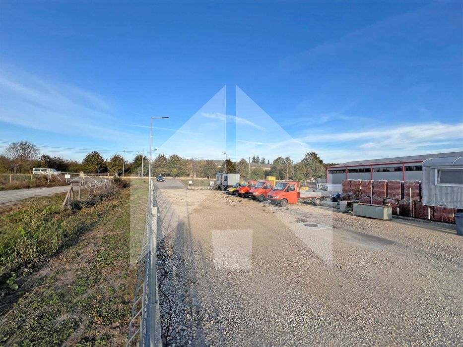 Продава се Парцел в Нови пазар - 2338 кв.м за 18 €/кв.м - Снимка #7