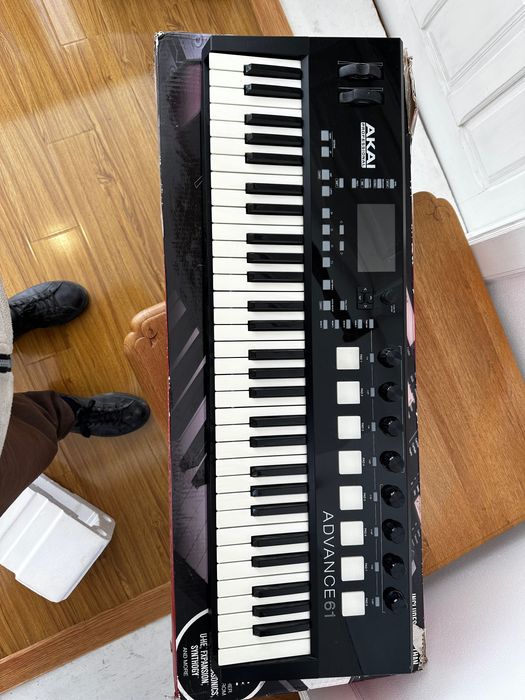 Akai advance 61 professional