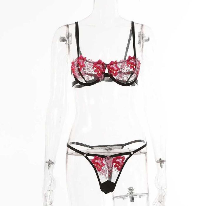 Set lenjerie nou, negru cu rosu superb broderie cupa B, marimea M