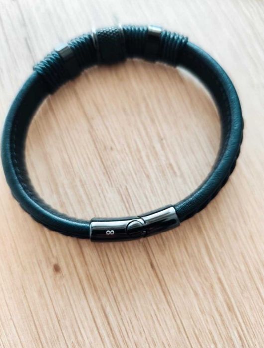 Стилна мъжка гривна от медицинска стомана