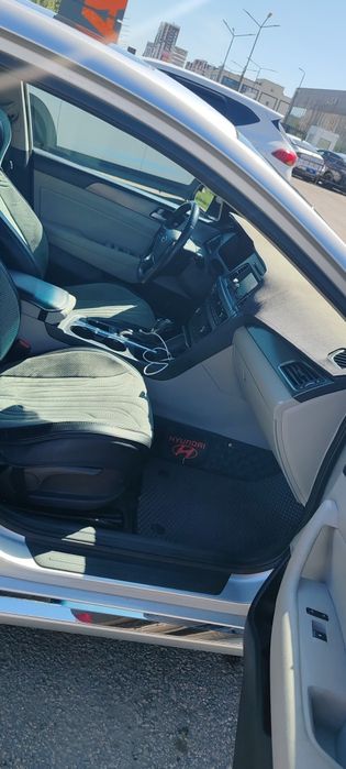 Продам Hyundai Sonata