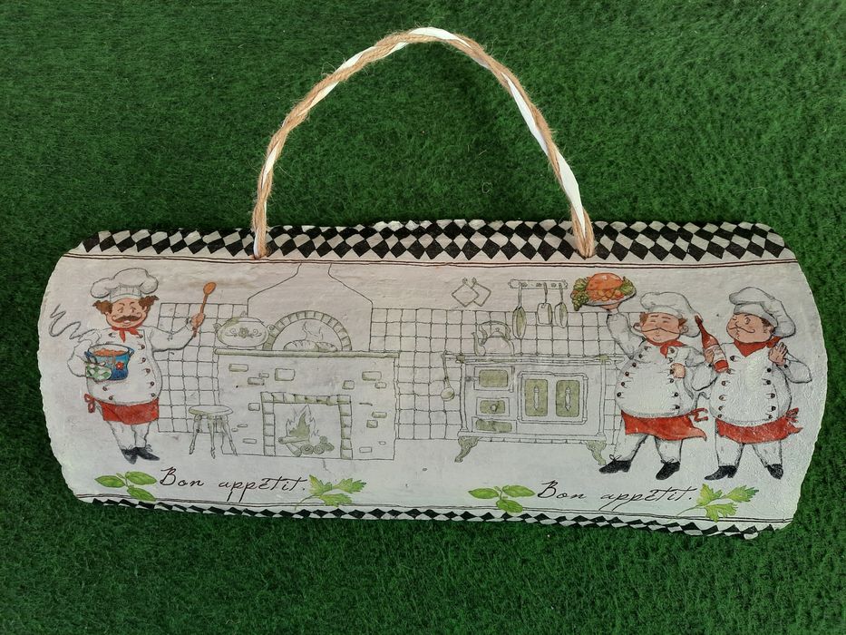 Керемиди ,  ръчно изработени с техника- декупаж.