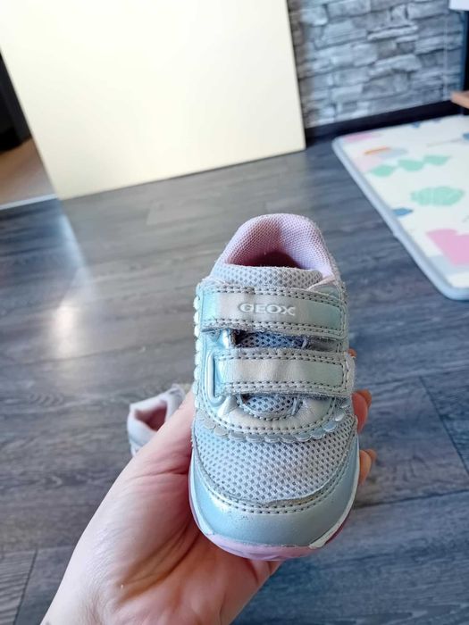 Детски обувки (сандали, кроксове и маратонка 21 номер