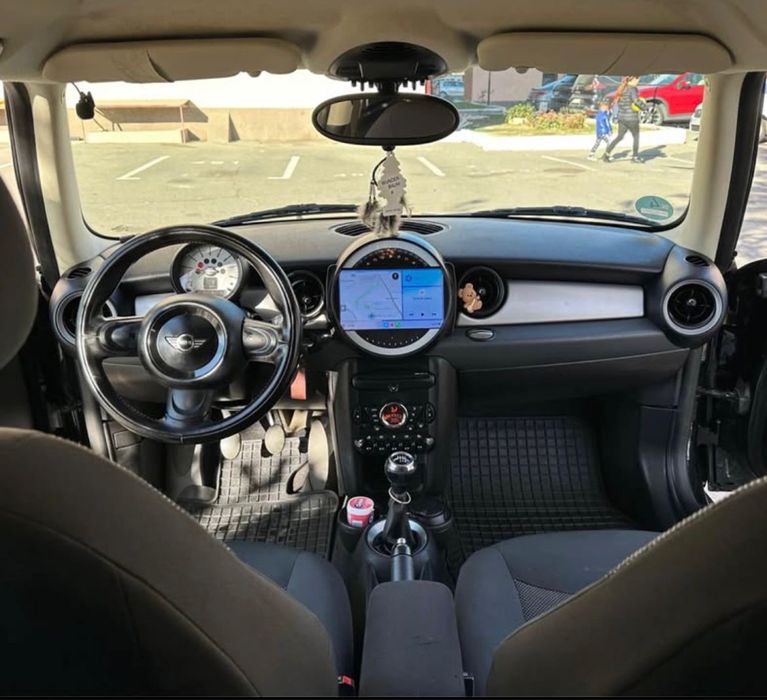 Vând Mini Cooper One