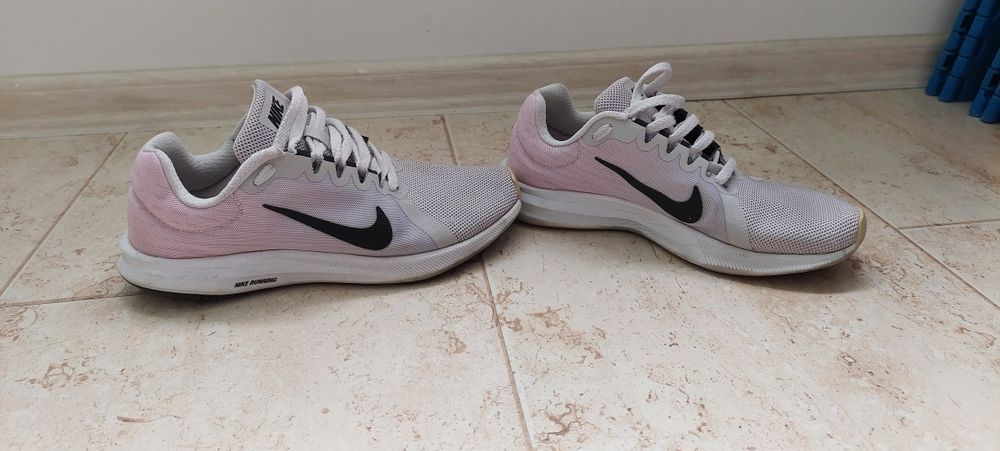 Nike 36.5 маратонки