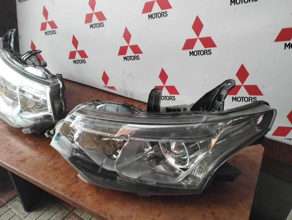 Фары аутлендер 3