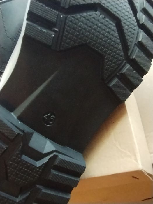 Обувки кубинки 46 номер