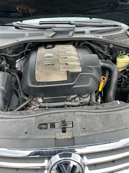 VW Touareg 2,5 177