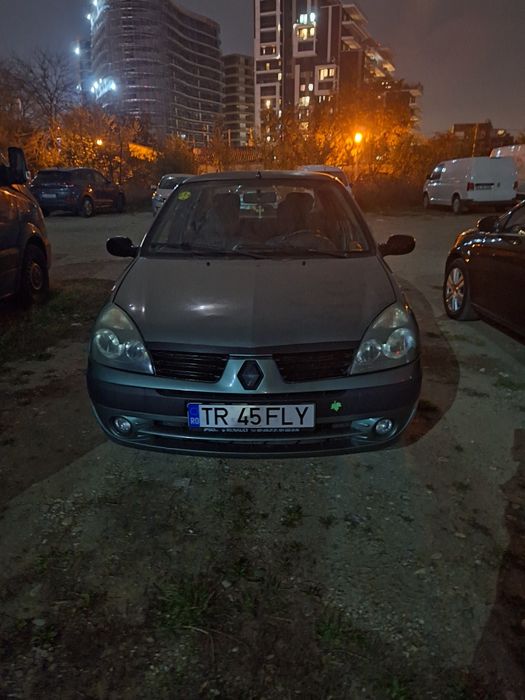 Vând sau schimb renault clio2 1.5 dci!