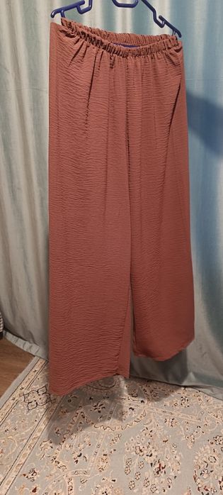 Продам новый костюм тройка