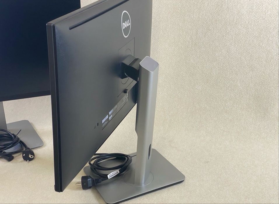 Монитор DELL U2715 - 2 броя