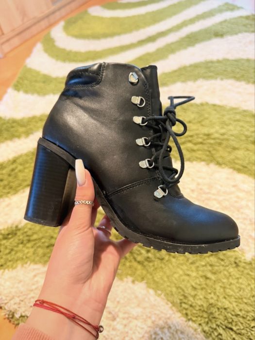 Botine cu toc gros