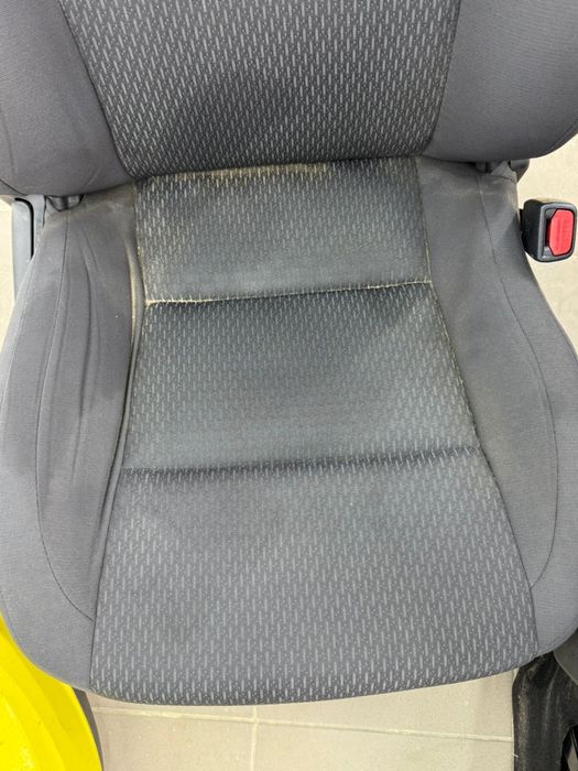 Химчистка авто недорого с разбором и без