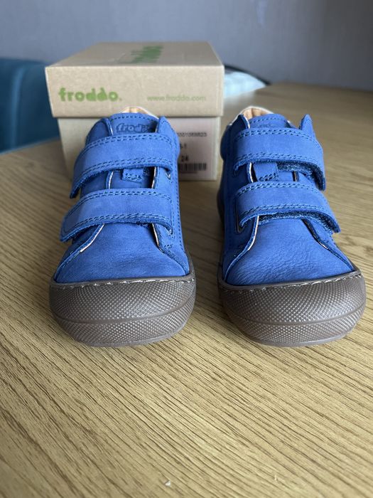 Чисто нови кожени обувки Froddo размер 24