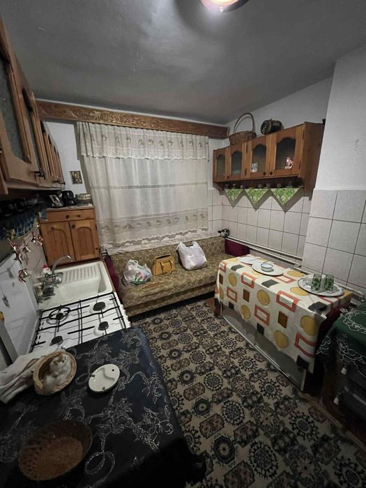 Vand apartament ( CITITI DESCRIEREA )