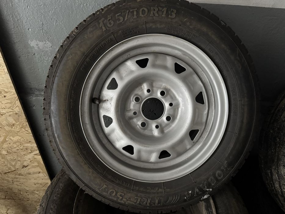 Продам запаску на 13