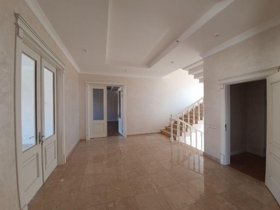 Отличное строение замечательного стиля на Цен. Лун. 750 квадратов