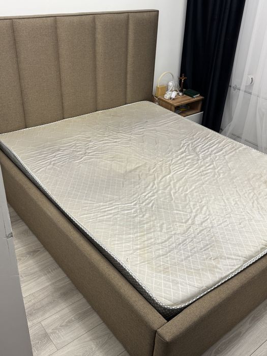 Продам кровать бу с матрасом