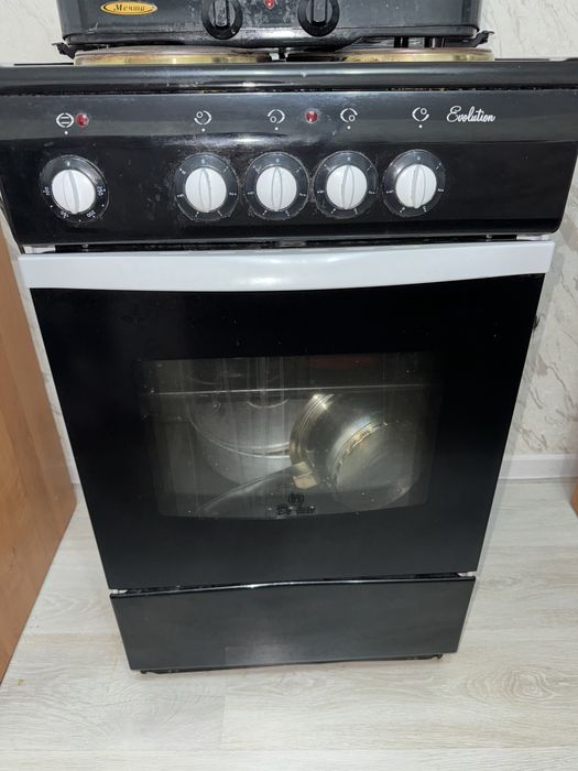 Продам газ плиту