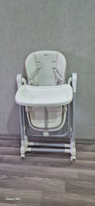 Продаётся детский стул