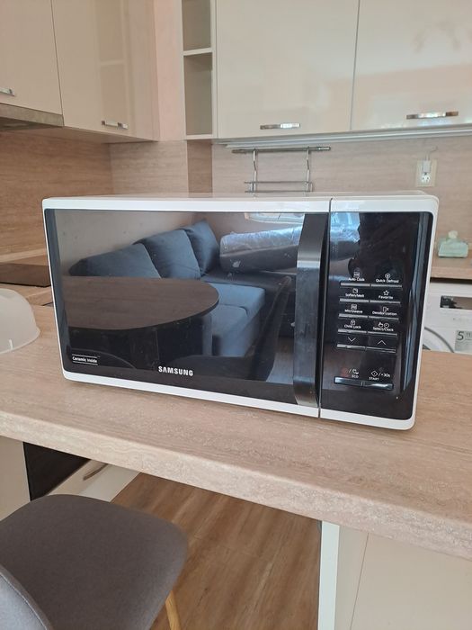 Микровълнова печка Samsung MS23K3513AW