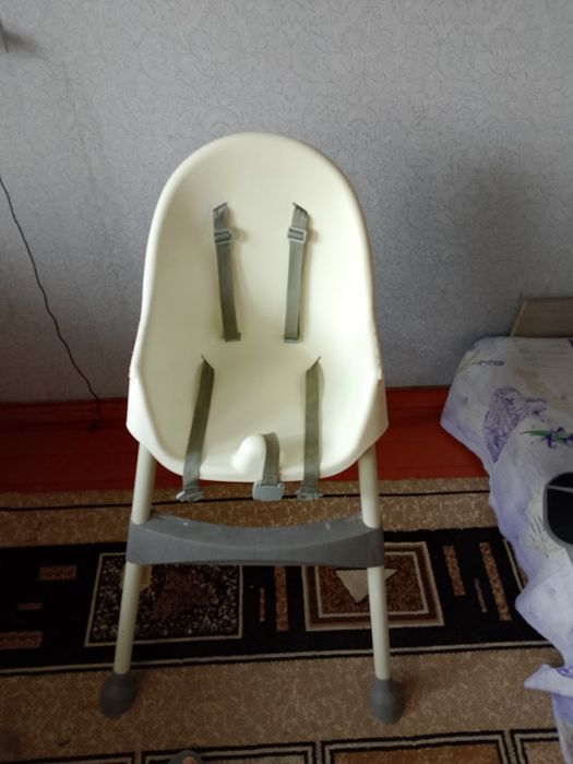 Продам стульчик для кормления 7000тыс есть торг
