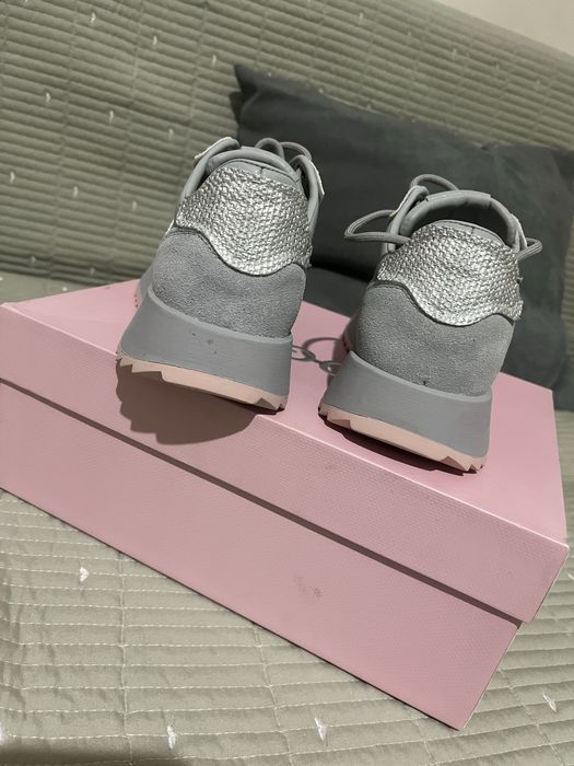 Кроссовки женские 37 размер