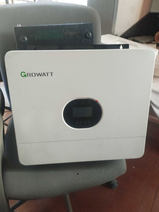 Хибриден инвертор" GROWAT"6+ НЕРАБОТРЩ,ЗА РЕМОНТ!!!