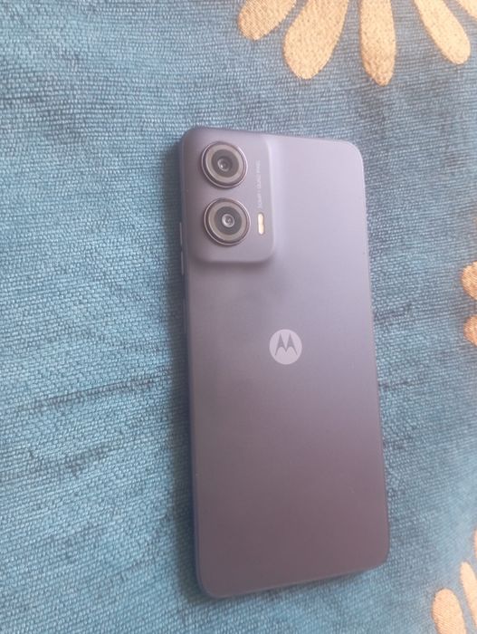 Смартфон Motorola g35