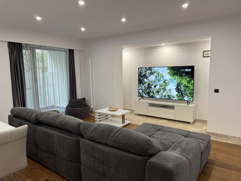 Apartament 3 camere et 2. 105mp