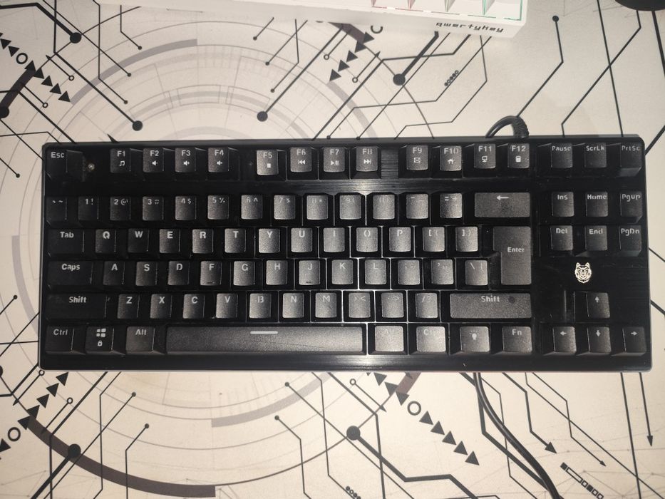Vând tastatura a+ k74