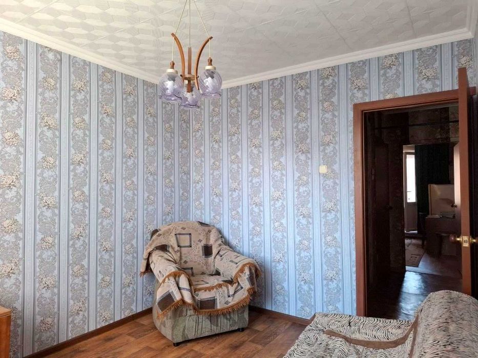 В продаже 4-комнатная квартира.