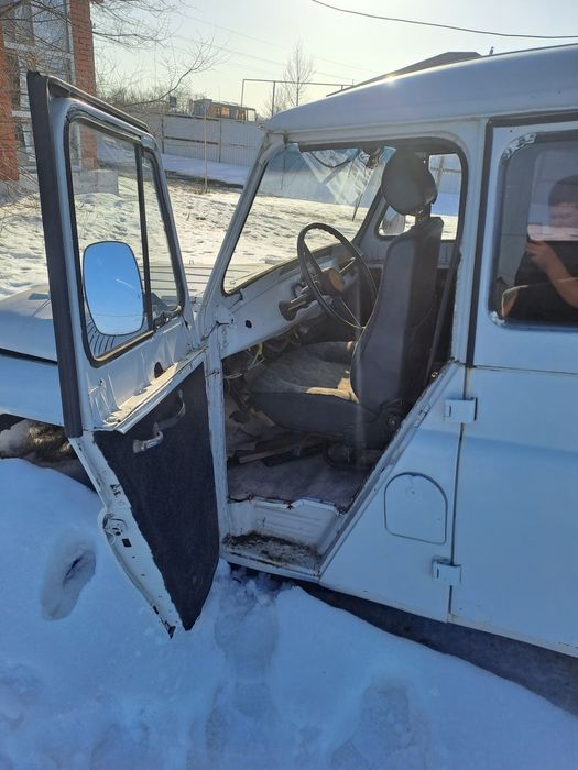 Уаз 469 цвет серый